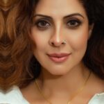 Tannaz Irani Instagram - Embracing the harmony within duality, the yin yang symbol reminds us that light and darkness, strength and gentleness, are interconnected forces shaping our world. Wearing the beautiful ‘Yin Yang Fortune Pendant’ made with black onyx and mother of Pearl 🖤 Exquisite, crafted with precision - @Fyoro_Luxury. Crafted in Hong Kong. Website: www.fyoro.com Use the code: TANNAZIRANI for an exclusive 15% discount or click the link below to automatically add the discount at checkout. https://www.fyoro.com/?ref=tannazirani 🤍 Pendant: https://www.fyoro.com/products/the-yin-and-yang-fortune-pendant #Fyoro #JadeJewelry #HongKong #Jadeite #handmade #YinYang #Pendant #MOP #Onyx
