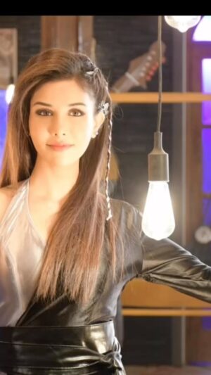 Tanu Khan Instagram - Always remember that we are #love ❤️
So spread love as much as u can