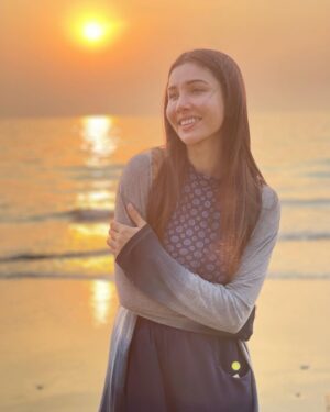 Tanu Khan Instagram - Caption this❤️