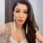 Tanu Khan Instagram - 😎😎♥️✌🏻 #savage #reelsviral #instagood #indian #betterthanme #reelsreels #reelreel #reelingit #selfappreciation #vibe #coolchic #outfit