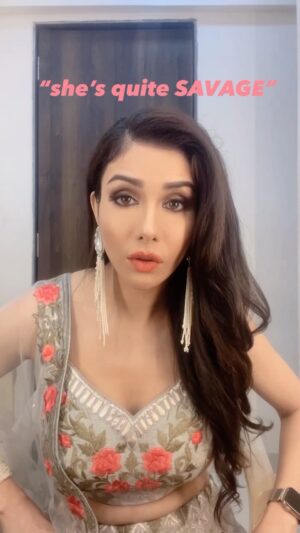 Tanu Khan Instagram - 😎😎♥️✌🏻

#savage #reelsviral #instagood #indian #betterthanme #reelsreels #reelreel 
#reelingit #selfappreciation #vibe #coolchic #outfit