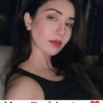 Tanu Khan Instagram - Balance is not something you find, it’s something you create ✨ #mindset #balance #quote #saturday #lifestyle #athlete #motivation #personaltraining #passion #fitness #sport #summer #winter #workout #festival #party #sports #liveyourlife #stateofmind #freeyourmind #instareelsindia Soho House Mumbai