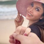 Tanu Khan Instagram - Tag ur #clumsy friend 😆 who is high on life 😝🥳 Goa, India