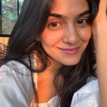 Tanvi Malhara Instagram - Kuch bhi karna bass daantna mat muje😭 #emotional #sensitive #achhasuno #crybaby #reels #tanvimalhara #tanvi