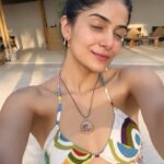 Tanvi Malhara Instagram - Ballin’ out in Bali 💃🏻☀️🌊🤍 #bali #grateful #love #tanvimalhara #vacation #waterbaby #islandgirl Bali, Indonesia