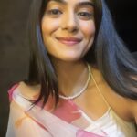 Tanvi Malhara Instagram - Always amidst conflict of interest 😭😂 #vacation #work #workingvacation #tanvimalhara