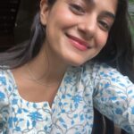 Tanvi Malhara Instagram - By God, imma start giving emoji lessons now❤️😭❤️ #emoji #suno #reels #couples #relationships #tanvimalhara #memes #love #spokenword #hindi