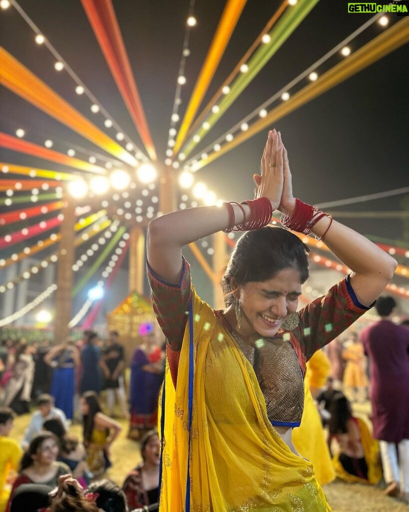 Tanvi Malhara Instagram - Best time of the year has just begun❤️💃🏻 #Navrati2023 Ahmedabad, India