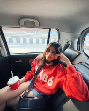 Tanvi Malhara Instagram - Being touristy in our own city 🌃 

Had the best Christmas and I couldn’t be more grateful✨🎄

#christmas #holidays #mumbai #love #tanvimalhara