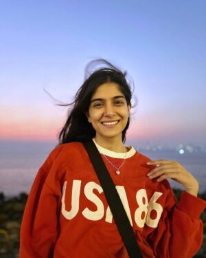 Tanvi Malhara Instagram - Being touristy in our own city 🌃 

Had the best Christmas and I couldn’t be more grateful✨🎄

#christmas #holidays #mumbai #love #tanvimalhara