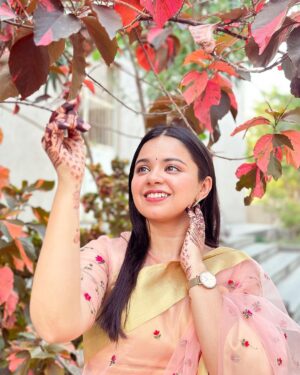 Tarjanee Bhadla Instagram - 🫶🏻🌻🍁🌷