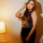 Tarjanee Bhadla Instagram - Stuck in the big world ✨ . . Styled by @komalnotsokomal Shot and edited by @parthsurtiphotography