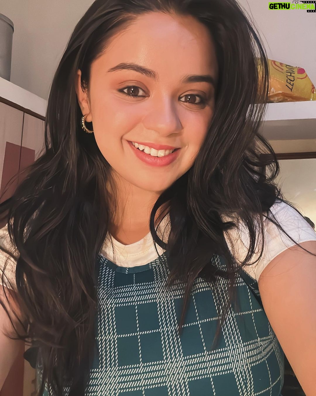 Tarjanee Bhadla Instagram - It’s a wrap for KABANDA What a roller coaster ride. Will always remember this experience! Thank you @rehanchaudharyfilms for Writing and imagining this character and believing in me to do justice to it. The things that I got to do in this film are a rare experience and it’s every actors dream 💥 @jigneshpandya sir and @cmesandy Thank you for the amazing work which brought the imagination to reality in such beautiful frames. And more over thank you so much for being so calm, supportive and helpful. It was so nice to work with you and your team. Until next time🥂 @shyamnair295 you are an amazing, highly highly highly talented, dedicated actor and your calmness and maturity inspired me so much. Your knowledge about films and movies is just “amazeballs” (iykyk). This role couldn’t have been done better by anyone🥳 @brindatrivedi_ I was so happy to know that you were going to play the character that you played and everyone who heard your name was like “oh Brinda, great choice” and that is for a reason. Since that one shot of hellaro that we have talked about I had been a fan for the honesty that you bring and I was just so excited to see you play this character and just sit behind the monitor and LEARN. And except for that, you know I was so happy to be around you all the time. All those long conversations will always be remembered ❤️ @hemang_happiiwala tame Jordar cho. Fire cho fire. Character ne live karine etlu interesting banai do cho ke pachi ee character tamaruj thai jay che, Tamara vagar ee imagine na thay. Bau majja aai onscreen and offscreen 🤓 @camerabaazz and @_roochi_20 this project wouldn’t have been possible without you! Your hard work, dedication, commitment and determination was the oil for the engine. I am so glad we got to know each other and spend so much time together. I couldn’t have done it without you. You were just MY GIRLS🫶🏻 @ameelmacwan Genuinely this is my favourite look from all the films that I have done. I just loved getting ready for this character.Thank you making me look so 🤩 To the whole team, thank you for everything you did. I will always remember this experience. Team KABANDA will see you in cinemas soon 🌻