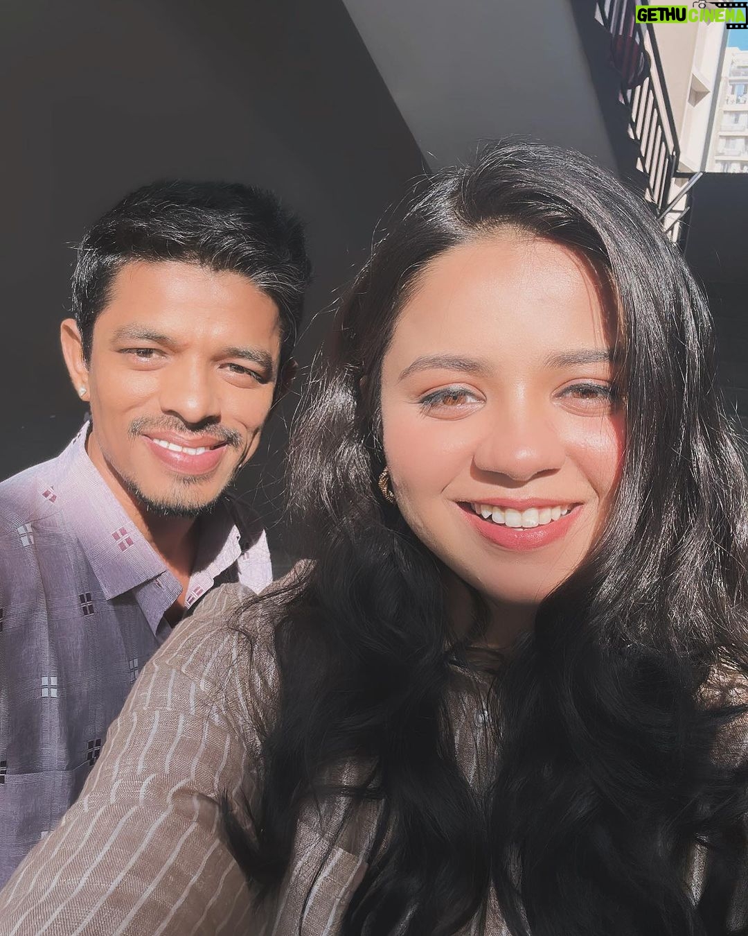 Tarjanee Bhadla Instagram - It’s a wrap for KABANDA What a roller coaster ride. Will always remember this experience! Thank you @rehanchaudharyfilms for Writing and imagining this character and believing in me to do justice to it. The things that I got to do in this film are a rare experience and it’s every actors dream 💥 @jigneshpandya sir and @cmesandy Thank you for the amazing work which brought the imagination to reality in such beautiful frames. And more over thank you so much for being so calm, supportive and helpful. It was so nice to work with you and your team. Until next time🥂 @shyamnair295 you are an amazing, highly highly highly talented, dedicated actor and your calmness and maturity inspired me so much. Your knowledge about films and movies is just “amazeballs” (iykyk). This role couldn’t have been done better by anyone🥳 @brindatrivedi_ I was so happy to know that you were going to play the character that you played and everyone who heard your name was like “oh Brinda, great choice” and that is for a reason. Since that one shot of hellaro that we have talked about I had been a fan for the honesty that you bring and I was just so excited to see you play this character and just sit behind the monitor and LEARN. And except for that, you know I was so happy to be around you all the time. All those long conversations will always be remembered ❤️ @hemang_happiiwala tame Jordar cho. Fire cho fire. Character ne live karine etlu interesting banai do cho ke pachi ee character tamaruj thai jay che, Tamara vagar ee imagine na thay. Bau majja aai onscreen and offscreen 🤓 @camerabaazz and @_roochi_20 this project wouldn’t have been possible without you! Your hard work, dedication, commitment and determination was the oil for the engine. I am so glad we got to know each other and spend so much time together. I couldn’t have done it without you. You were just MY GIRLS🫶🏻 @ameelmacwan Genuinely this is my favourite look from all the films that I have done. I just loved getting ready for this character.Thank you making me look so 🤩 To the whole team, thank you for everything you did. I will always remember this experience. Team KABANDA will see you in cinemas soon 🌻