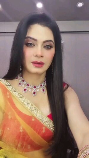 Tassnim Sheikh Instagram - This 1 I had forgotten to post🙈🤣
#fanaa #reelsinstagram #reelsvideo #instagramreels #instareels #instagram #reelitfeelit #reelitwithtn