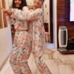 Tassnim Sheikh Instagram - Take a moment & relive ur childhood ❤️ #happchildrensday #reelsinstagram #motherdaughter