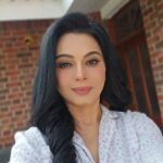 Tassnim Sheikh Instagram - Following the trend.... #justlookinglikeawow #trending #trendingreels