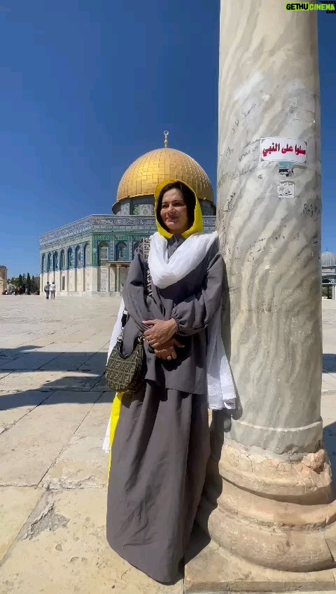 Tassnim Sheikh Instagram - SubhanAllah 🤲🏻 #reelsinstagram #reels #reelitfeelit #instareels #instagramreels #travelreels #traveldiaries #israel #jerusalem