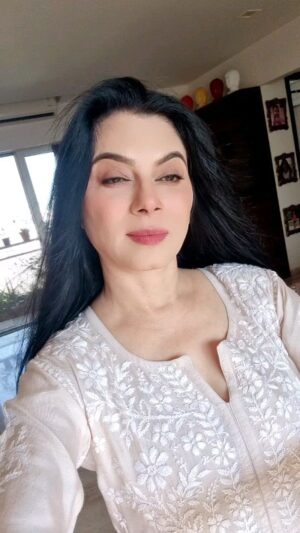 Tassnim Sheikh Instagram - Hai na ??? 
#happysunday
#reelsinstagram #reels #reelitwithtn #instareel
