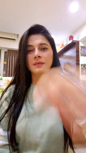 Tassnim Sheikh Instagram - In love with this song 🎵
#reelsinstagram #instagramreels #instareels
