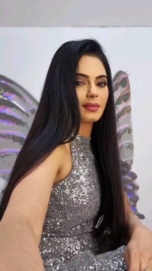 Tassnim Sheikh Instagram - Spread ur wings ✨️
