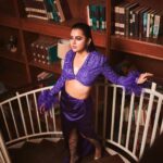 Tejasswi Prakash Instagram - Can’t stop stair-ing? Leave a 💜⬇️ . . . . . Styled by @natashaabothra With @mausmi_mitra_ @priyankaa.a_1 @bhavini.12 Outfit @labelmanikananda Jewelry @karishma.joolry Shoes @feeltwenty Hair styling- @go.glam.gauri 📸 @mirajverma_photography