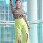 Tejasswi Prakash Instagram - Smile big… laugh often ♥️ . . . 📸 @that.nikhil Styled by @natashaabothra With @mausmi_mitra_ Outfit @virsheteofficial Top @zara Boots @hogwash.in