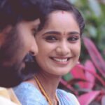 Tejaswini Gowda Instagram – Kannal pesinaai….!😍💗

வித்யா No1 | திங்கள் – வெள்ளி | இரவு 8.30 மணிக்கு.

#VidhyaNo1 #Sanjay #Vidhya #Puviarasu #Tejashwini #Zeetamil #ZeeOnTheGoReels #LiveReel @_tejaswini_gowda_official @puvi_arasu_official