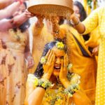 Tejaswini Gowda Instagram – Splashes and spills filled with contentment 💫

#outdoor #outdoorphotography #outdoorcoupleshoot #preweddingshoot #postwedding #engagement #engaged #beachshoot #couplegoals #photography #photographer #shadowsphotography Bangalore, India