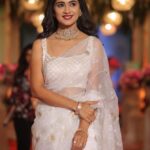 Tejaswini Gowda Instagram - 🤍 Outfit: @annamstudio ♥️ Jewellery: @new_ideas_fashions 🥰