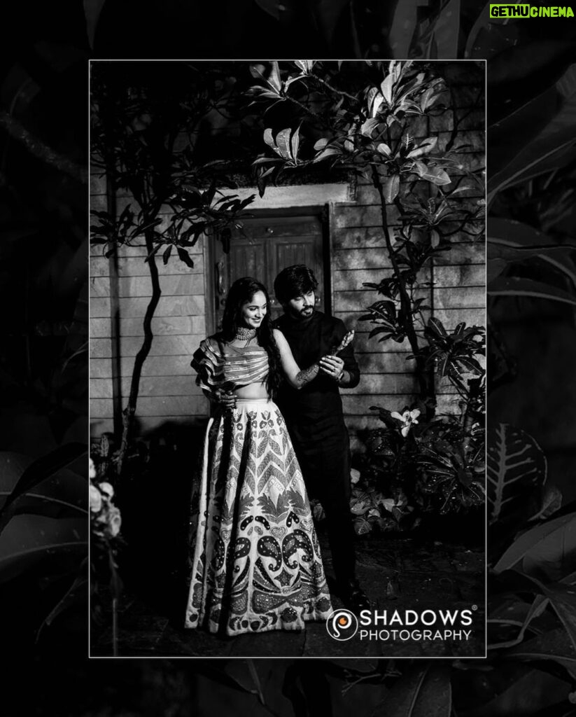 Tejaswini Gowda Instagram - #telgu #telguactress #telgubride #telguwedding #saree #sangeet #wedding #actresswedding #photography #shadowsphotography #shadowsphotographychennai #shadowsphotographyy Bangalore, India