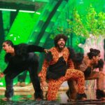 Tejaswini Gowda Instagram - Power packed dance performance 💥 don't miss to watch pushpa the fire 🔥 #neethoneadance #dance #team #starmaa @rishika_poddar @govind.kotap @ach_prash