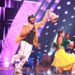 Tejaswini Gowda Instagram - #neethoneadance #starmaa get ready for Sunday blast 💥 @govind.kotap @rishika_poddar @ach_prash