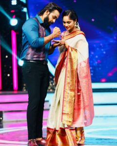 Tejaswini Gowda Instagram - Amar ❤️ Chinni #amarchinni #starmaa #aadivaramwithstarmaaparivaram #oldisgold Shirt: @ss_hautecouture_hyd