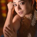 Tina Datta Instagram - Dropping Diwali feels on your feed because I love the time of the year! Xmas you’re coming too soon this year but I gotcha, you know I love the reds and greens too! @deepak_das_photography . . . #feelkaroreelkaro #feelitreelit #reels #festivelook #fashion #style #lookbook #TinaKaStyle #tinadatta