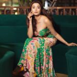 Tina Datta Instagram - Easy breezy, the winter’s crazy. How the day gone all hazy? . . . #TinaKaStyle #fashion #style #lookbook #winter #wintermood #tinadatta