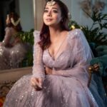 Tina Datta Instagram - Hey Alexa, please play Lag Ja Gale… @areesz . . . #fashion #style #desigirl #indianwear #TinaKaStyle #tinadatta
