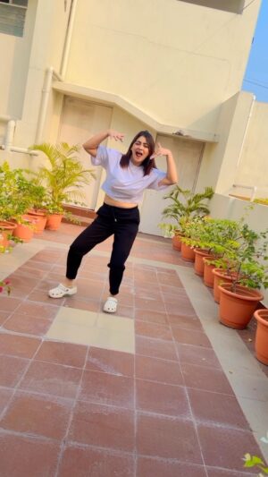 Tiyasha Lepcha Instagram - 💕💕💕💕💕
#reelsvideo #instagram #positivity #trainding #happiness