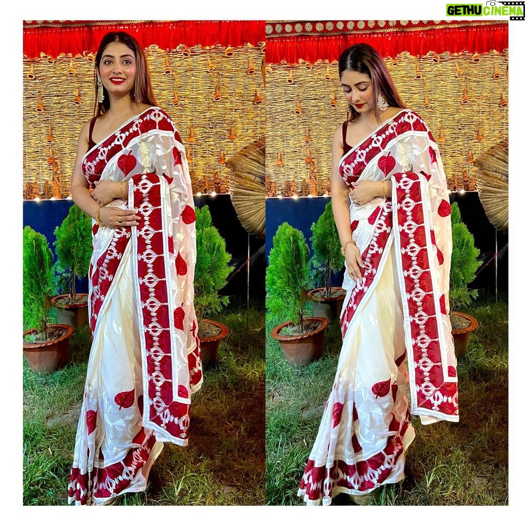Tiyasha Lepcha Instagram - শুভ অষ্টমী ❤️