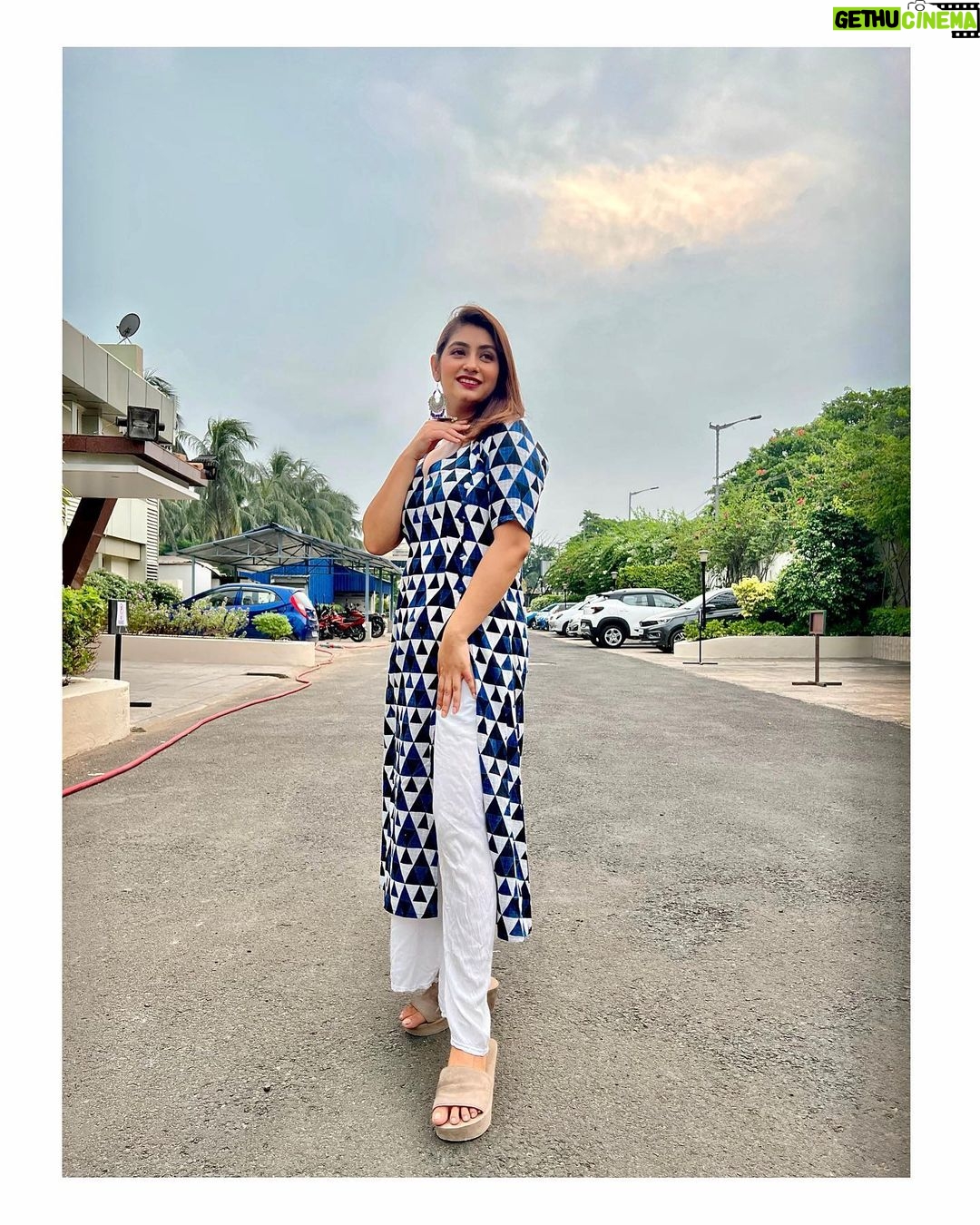 Tiyasha Lepcha Instagram - SUBHO SASHTI TO EVERYONE ❤️