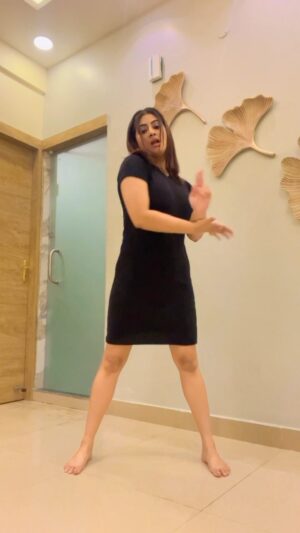 Tiyasha Lepcha Instagram - 💃💃💃💃
#réel #instagram #positivity #nehakakkarsongs #gaddikaali