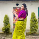 Tiyasha Lepcha Instagram - Shenanigans from the set of “RANNA-GHAR” Costume - Joy Roy @zeebanglaofficial #kaachabadam #reelitfeelit #reelsinstagram #reelkarofeelkaro #trending #explore #rannaghar #reelsindia
