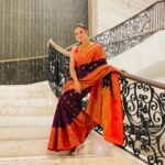 Tonni Laha Roy Instagram - 🪻saree by @tadrishee 📸 @yuvraajchaudhury 💎jewellery @gahanejewellery ITC Royal Bengal Kolkata