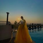 Tonni Laha Roy Instagram - 🌻