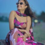 Tonni Laha Roy Instagram - 🌸 মন, হাওয়ায় পেয়েছি তোর নাম মন, হাওয়ায় হারিয়ে ফেললাম🌸 👗 @shivsai_boutique 📸 @rjduttaranjit