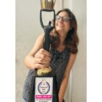 Tonni Laha Roy Instagram - Thank you for the love ❤️ Nothing is possible without your love & support 🫶 Serar Sera Samman 2023 #awards #serarserasamman2023 #love #awardwinning #tonnilaharoy #thankyou #blessed #loveyouall 😇🧿
