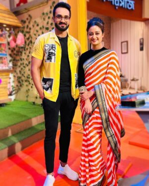 Tonni Laha Roy Instagram - Today 8.30 pm only on zee bangla😊😍