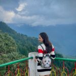 Tonni Laha Roy Instagram - Mind in the mountains ⛰️🕊️ #trip #takemetothemountains #mind #mountains #love #peace