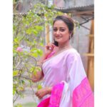 Tonni Laha Roy Instagram - শুভ অক্ষয় তৃতীয়া💖 & Eid Mubarak..🌙 Saree & Blouse @shivsai_boutique 💕 📸 @__sagar_biswa__