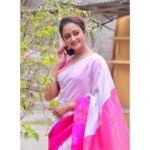 Tonni Laha Roy Instagram - শুভ অক্ষয় তৃতীয়া💖 & Eid Mubarak..🌙 Saree & Blouse @shivsai_boutique 💕 📸 @__sagar_biswa__